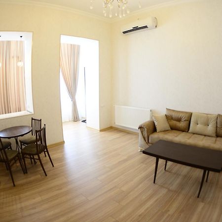 Ana'S Apartment In Old Tbilisi Exteriör bild